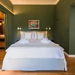 Green Luxury Apartment